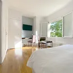 La - Bed & Breakfast