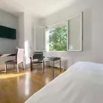 La - 4*