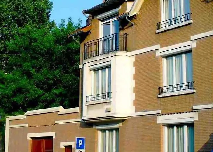 La - 4*