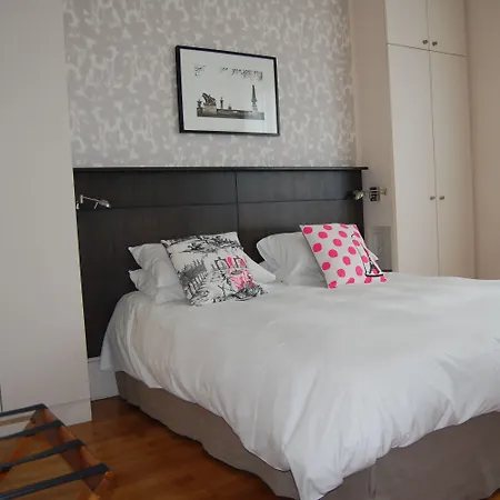 La - Couette-café 4*