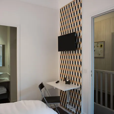 La - Couette-café 4*