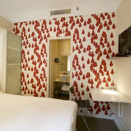 Couette-café La - 4*